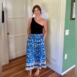 Blue floral midi skirt with pockets